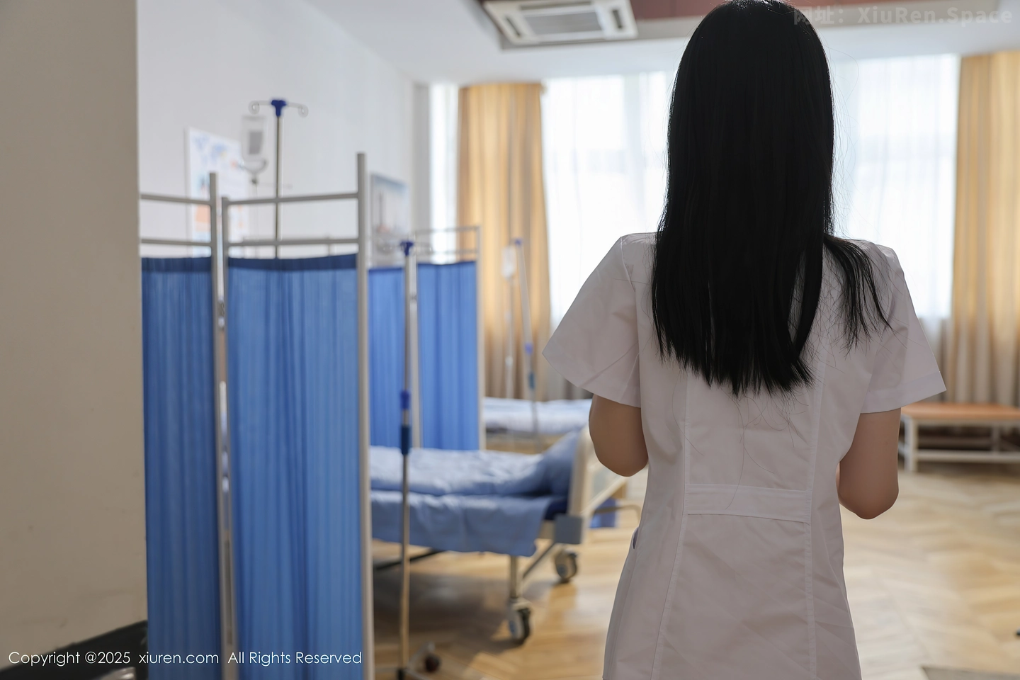 图片[6]-[XiuRen秀人网] VOL.10256 模特布丁wow性感护士服露浅色内衣配肉丝袜秀曼妙身材诱惑写真80P-秀人网官方网站